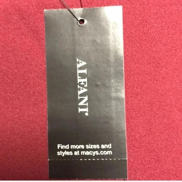 NEW! Alfani Pleated A Line Dress, sizes 8 - Picture 4 of 5